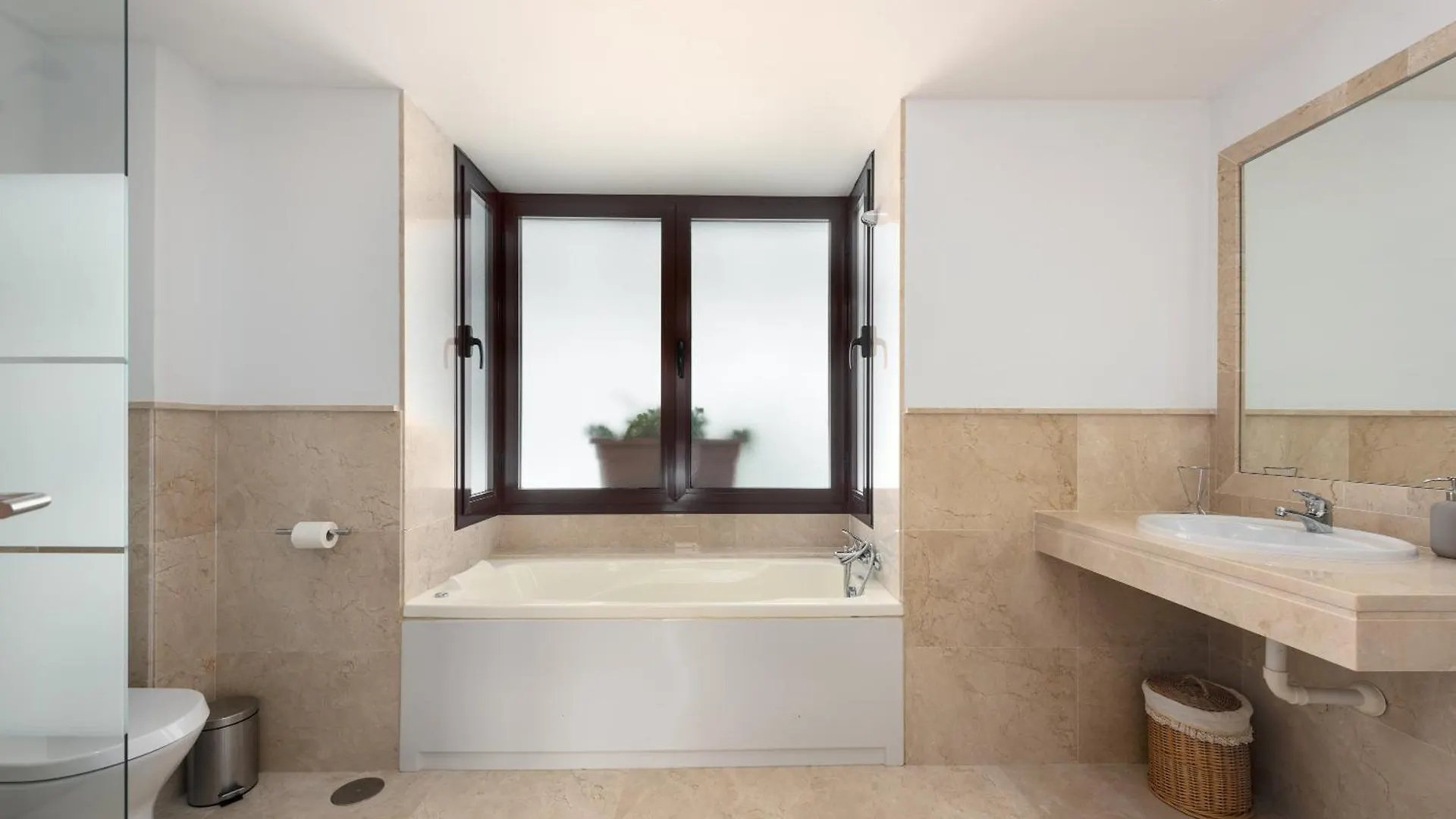 Florida Home Casares